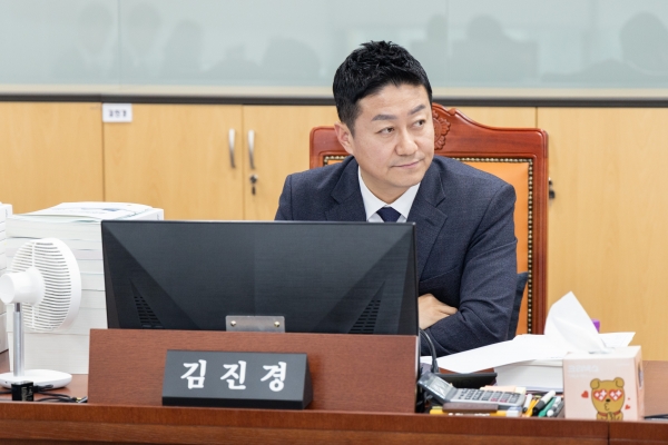 김진경 의원, 도 특화 여성 취업지원 사업 관련 일몰 위기 규탄